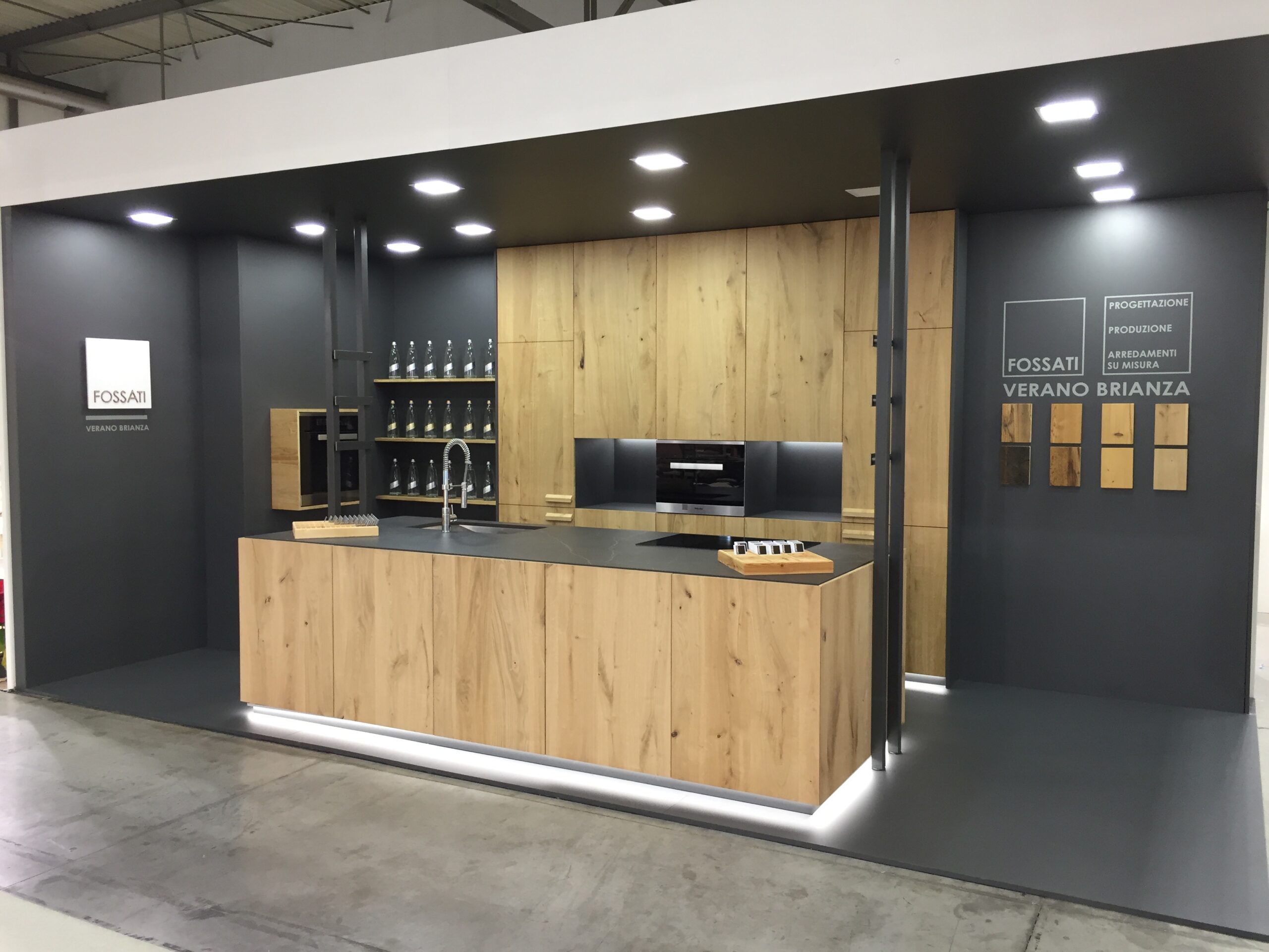 CUCINA IN ROVERE